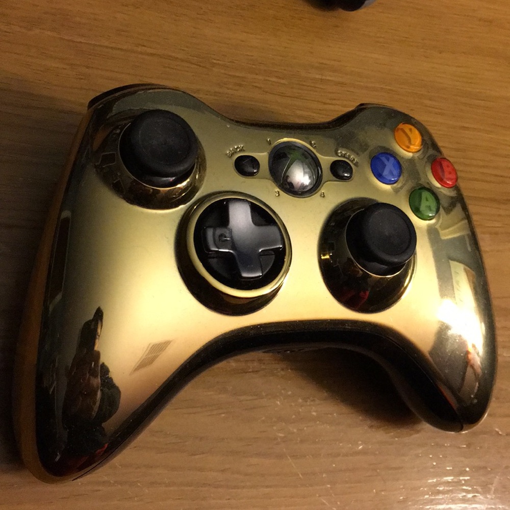 Xbox 360 Gold Chrome controller